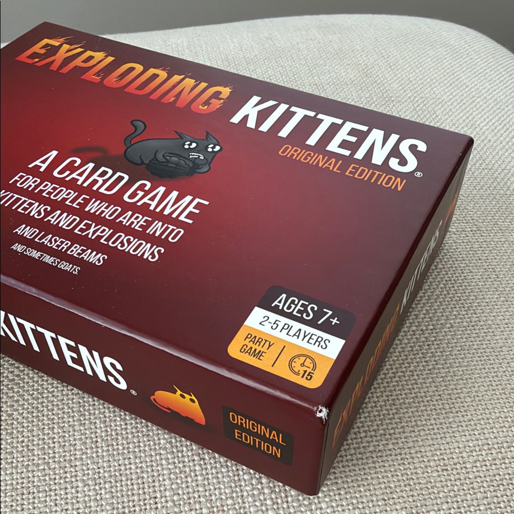 Exploding Kittens Card Game - Picture 3 of 7